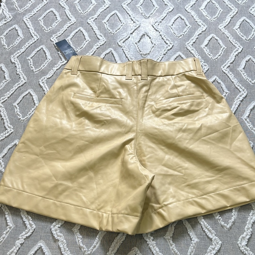 Abercrombie & fitch faux leather shorts NWT medium. A118 - Picture 4 of 7